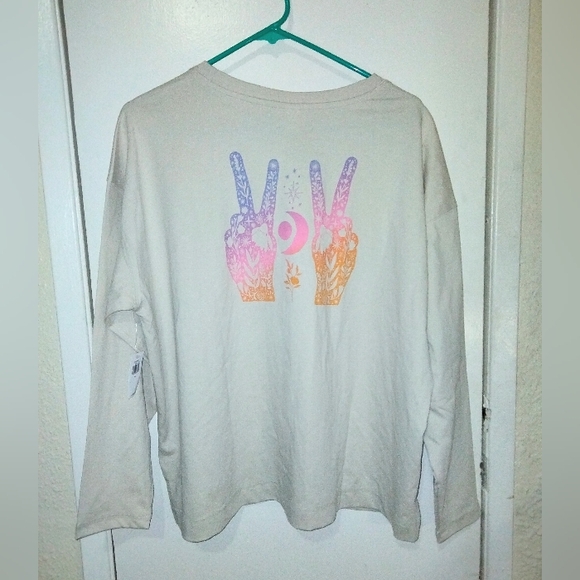 Old Navy Loose Vintage Long Sleeve Graphic T Shirt size XL Beige New w/ Tags - Picture 8 of 14
